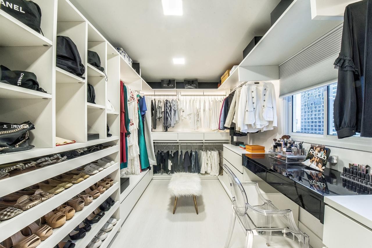 Apartamento, 4 quartos, 228 m² - Foto 8