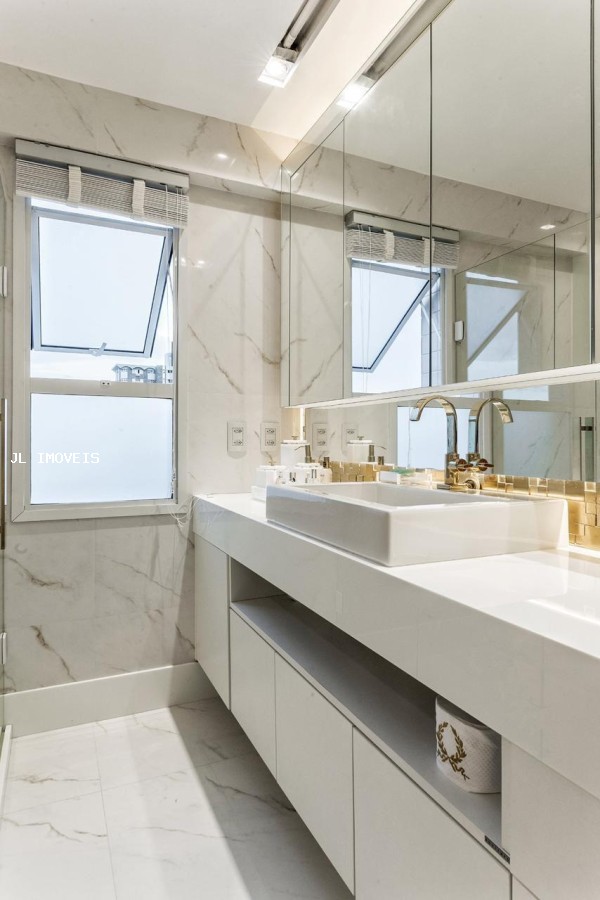 Apartamento, 4 quartos, 228 m² - Foto 10