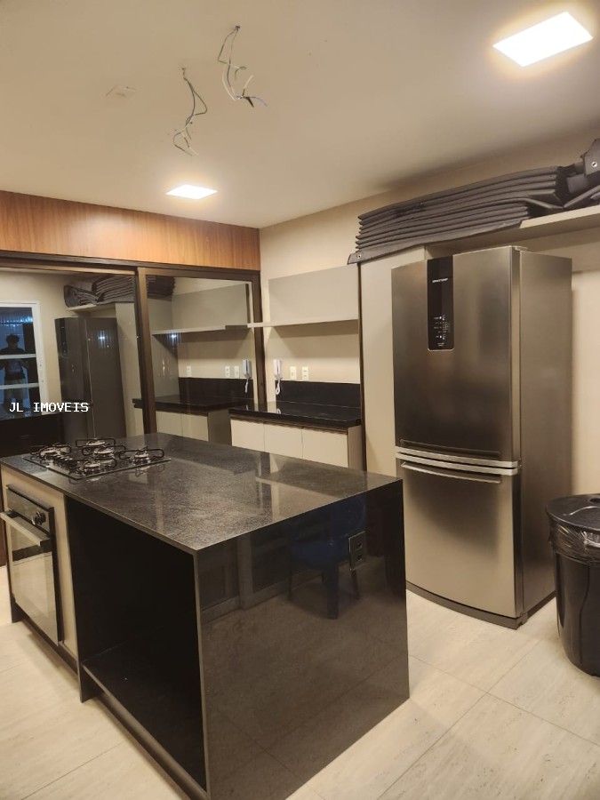 Apartamento, 3 quartos, 140 m² - Foto 2