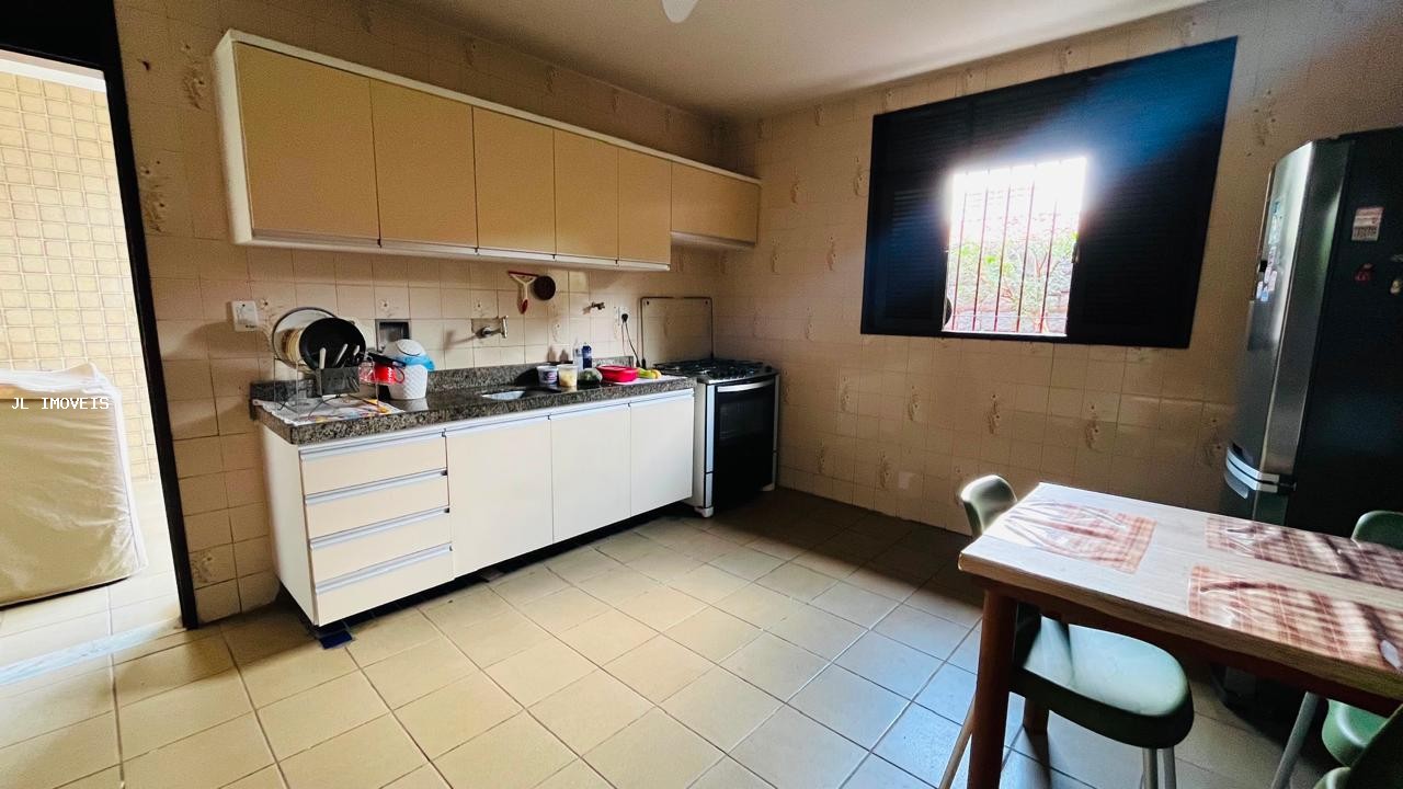 Casa, 3 quartos, 282 m² - Foto 12